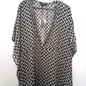 SPIAGGA DOLCE Black and White Zigzag Kimono Size 1X Tall